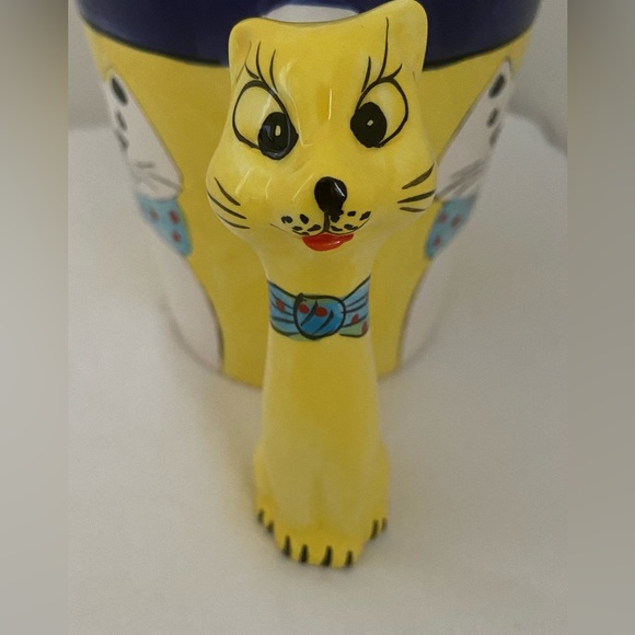 Vintage Trisa  Cat Mug  cat shaped handle 
Hand Painted 90s never used Yellow - Picture 2 of 10